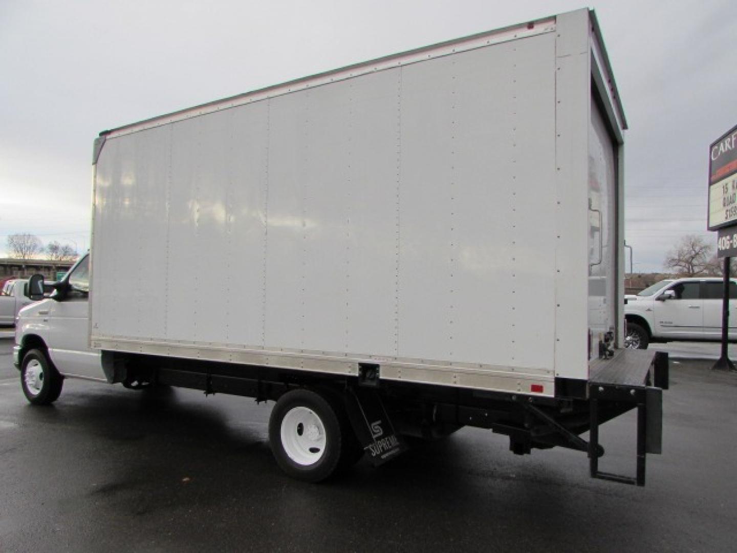 2019 White /Gray Ford Econoline Box van with liftgate (1FDWE3F68KD) with an 6.2 EFI V8 engine, Automatic transmission, located at 4562 State Avenue, Billings, MT, 59101, (406) 896-9833, 45.769516, -108.526772 - Photo#1